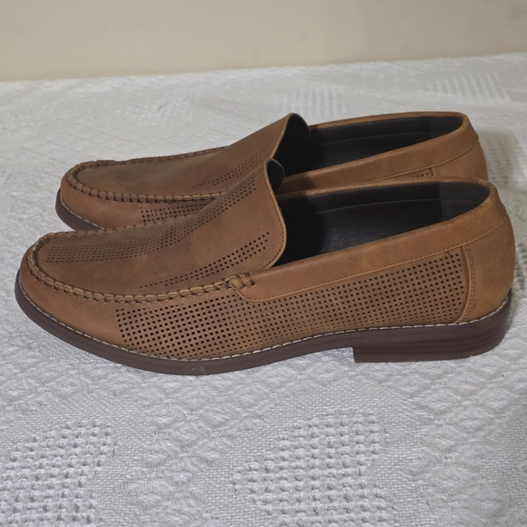 Van Heusen Tan Slip-On Leather Loafers Size 10.5 NWOT. main image 12